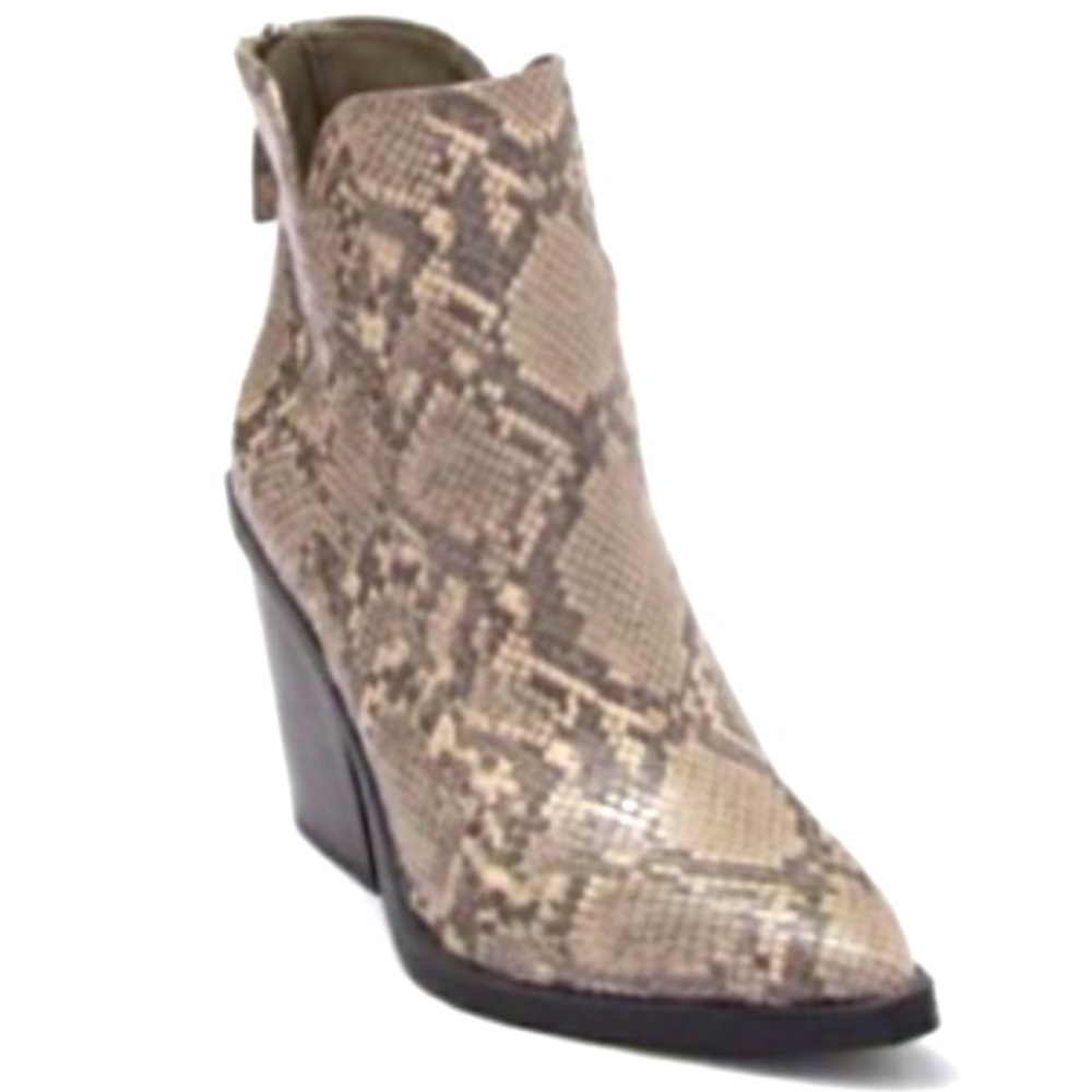 14th and Union Faux Snake Leather Ankle Boot Booties size 8
